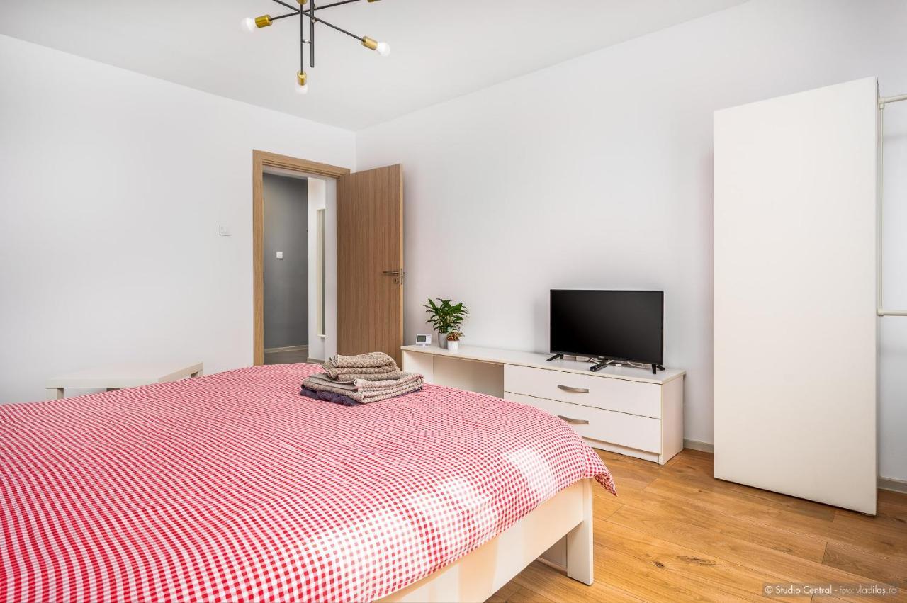 Studio Central Hura-Humora Exteriér fotografie